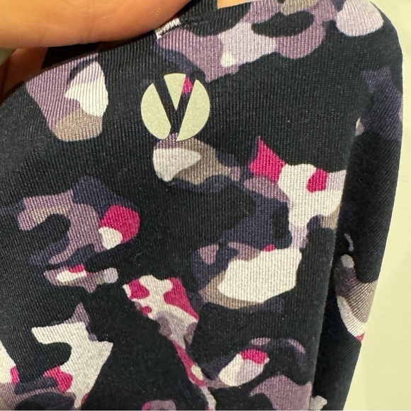 YUMMIE black multicolored tank size medium - Picture 2 of 7